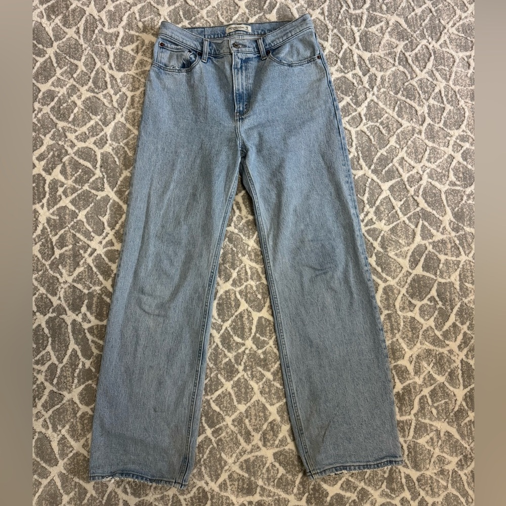 Abercrombie The 90s Relaxed Jean High Rise